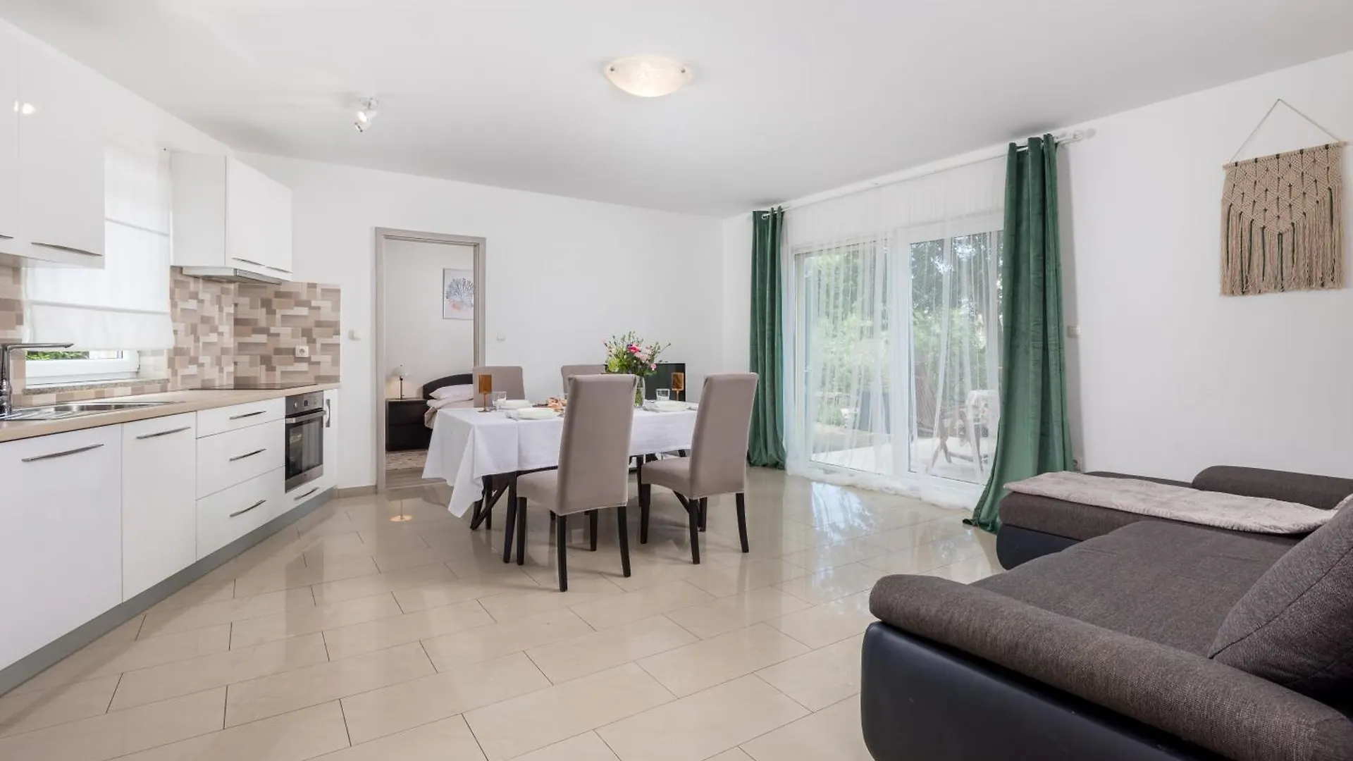 Apartment Mario By El-Pi Tours Malinska