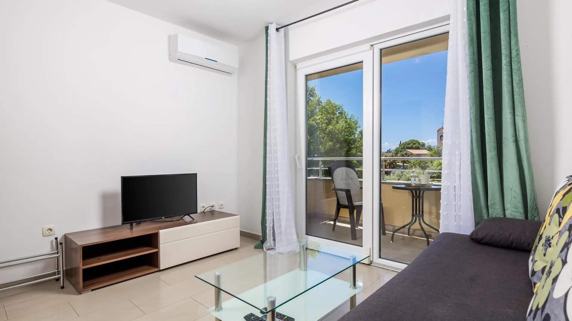 Apartment Mario By El-Pi Tours Malinska
