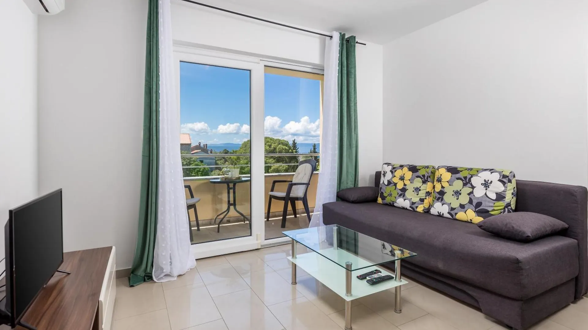Apartment Mario By El-Pi Tours Malinska